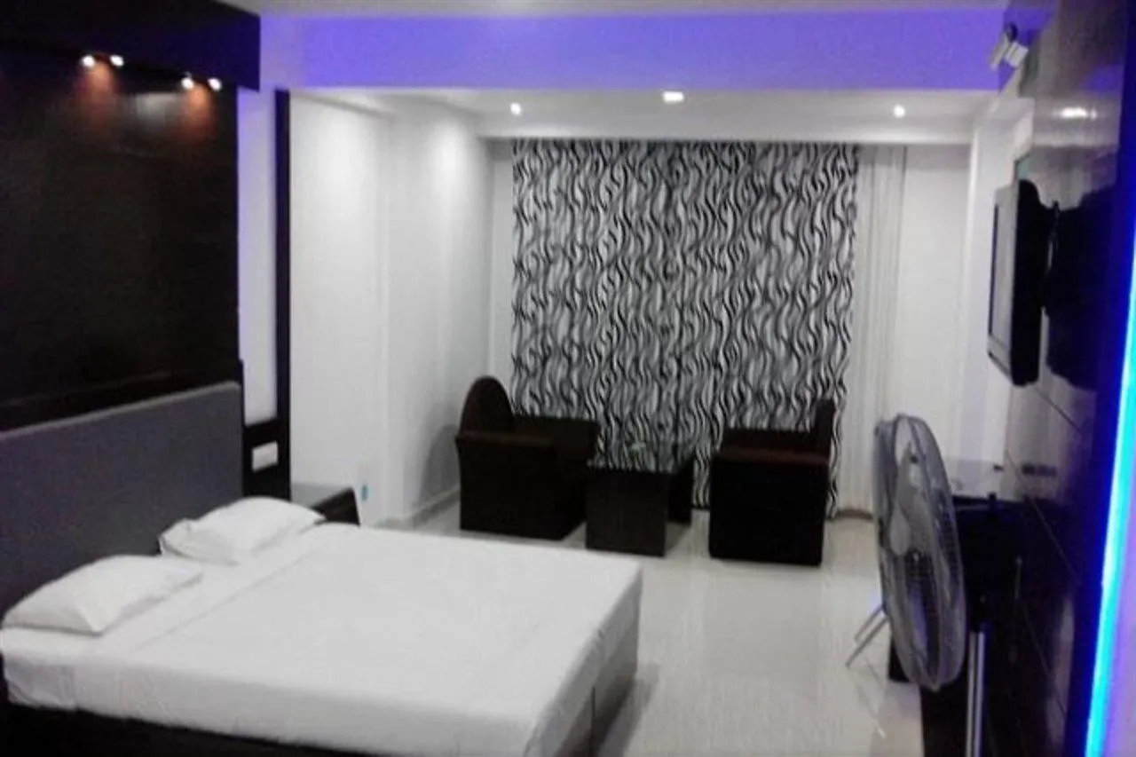 Well View Residency Hotel Parassinikkadavu