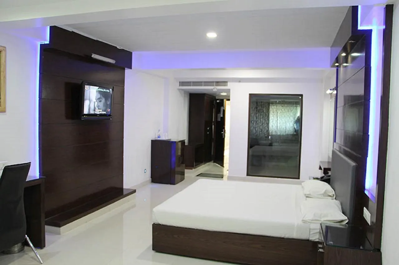 Well View Residency Hotel Parassinikkadavu 4*,