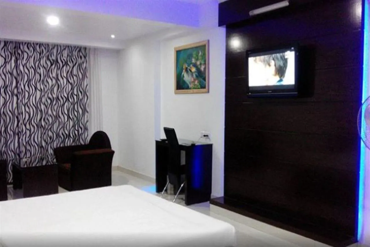 Well View Residency Hotel Parassinikkadavu India